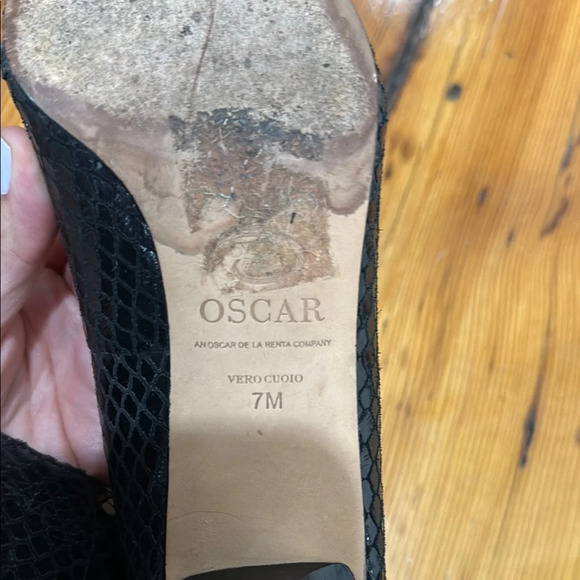 O Oscar De La Renta Bretten Women’s Black Leather Snake Skin Heels Size 7 M - Picture 3 of 16